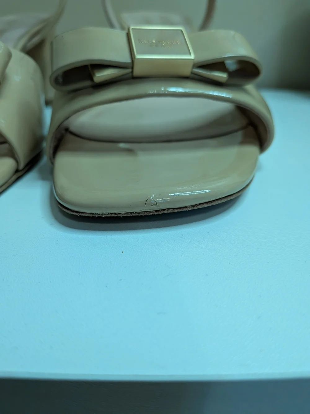 Kate Spade Bowdie Mid Patent Bow Block Heel Sandals Nude 9B - Picture 8 of 10